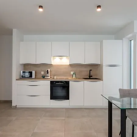 Superbe Appartement Avec Parking Malmedy Exterior photo