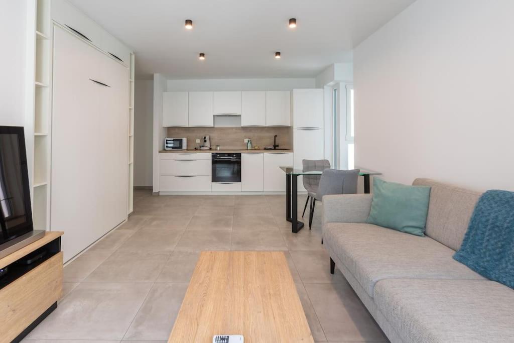 Apartment Superbe Avec Parking Malmedy
